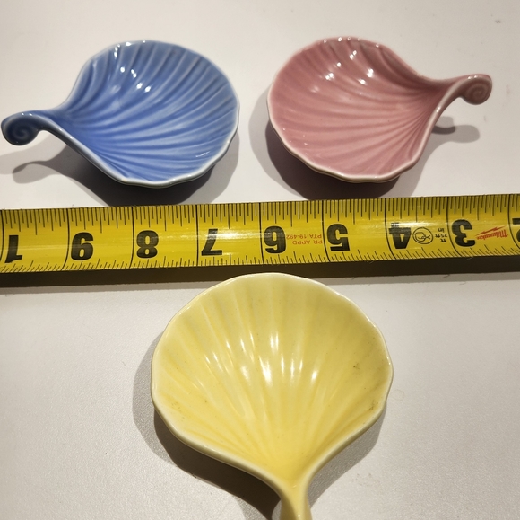 3 sea shell dishes - Picture 3 of 3